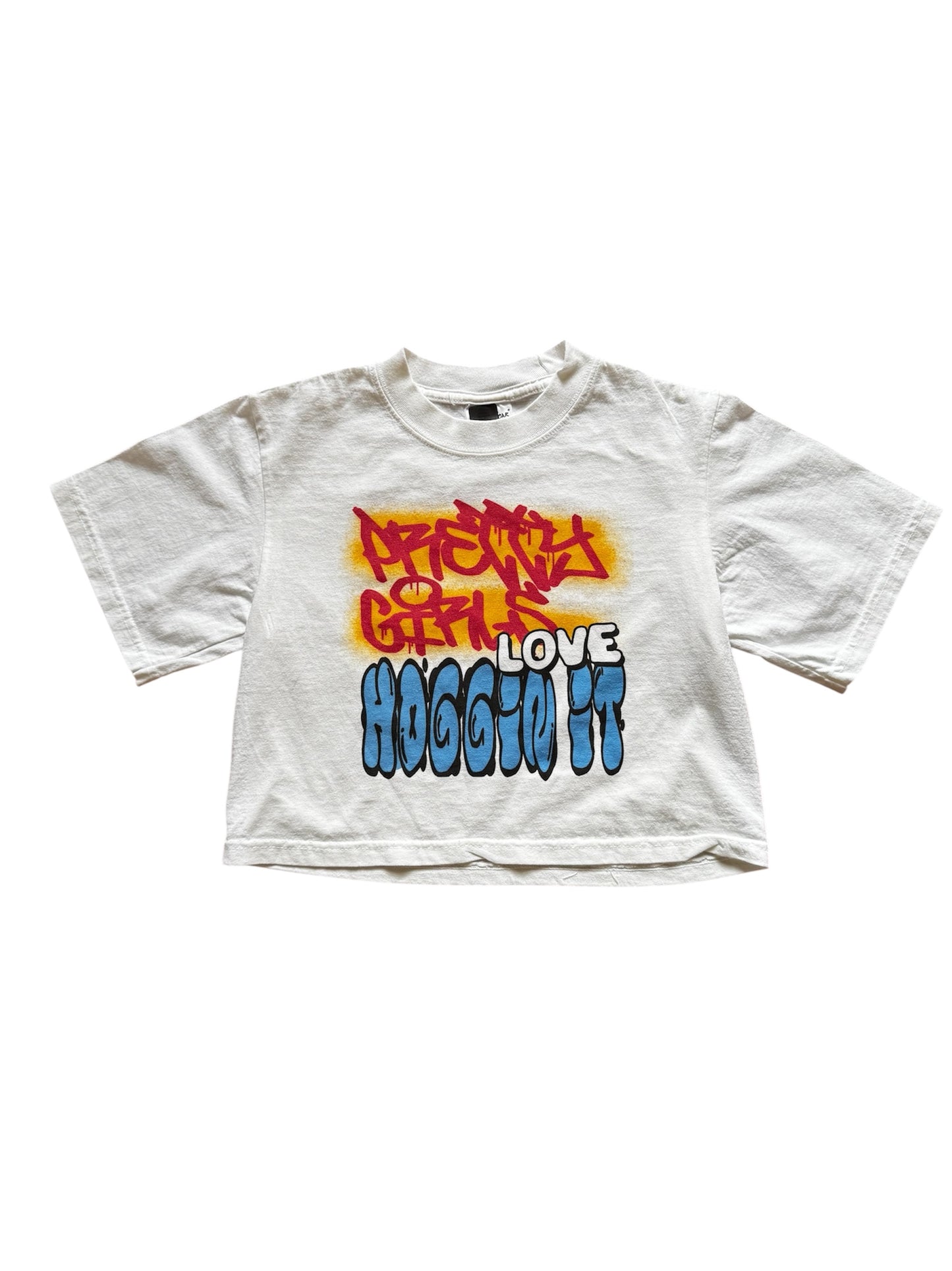 “Pretty Girls” Love Hoggin it Crop Tee